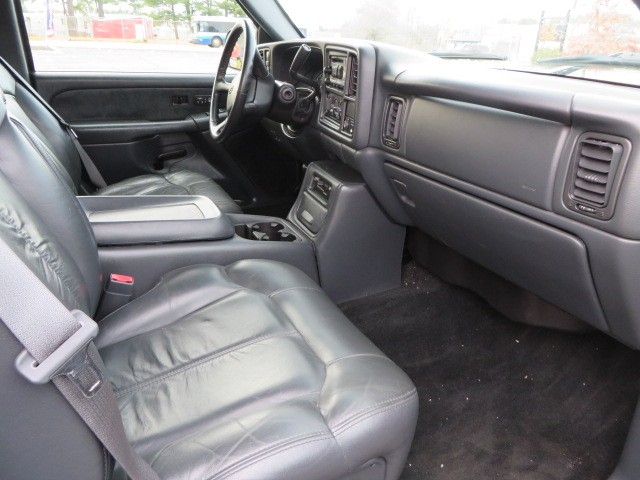 buy CHEVROLET in ROCHESTER 2002 CHEVROLET SILVERADO 2500 HEAVY DUTY