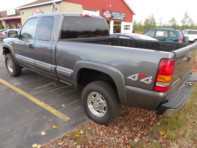 low mileage CHEVROLET 2002 CHEVROLET SILVERADO 2500 HEAVY DUTY