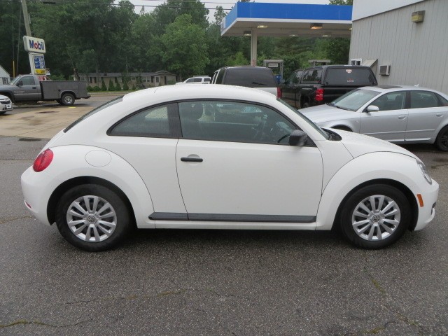 2012 VOLKSWAGEN BEETLE BUG