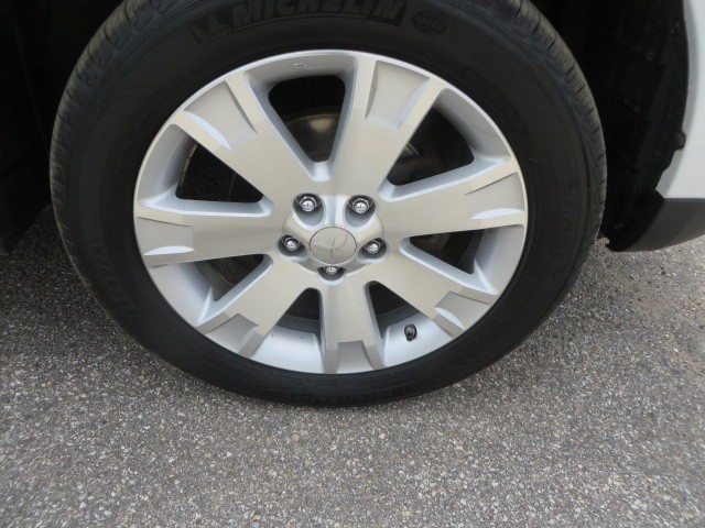 MITSUBISHI for sale 2010 MITSUBISHI OUTLANDER SE