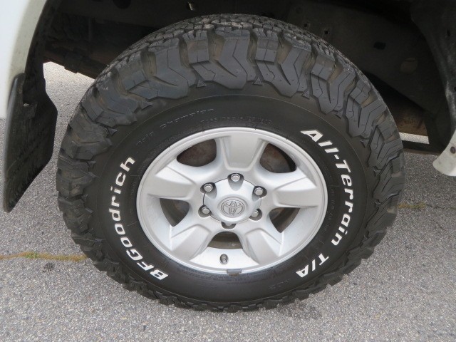 buy new TUNDRA in ROCHESTER 2006 TOYOTA TUNDRA DOUBLE CAB SR5