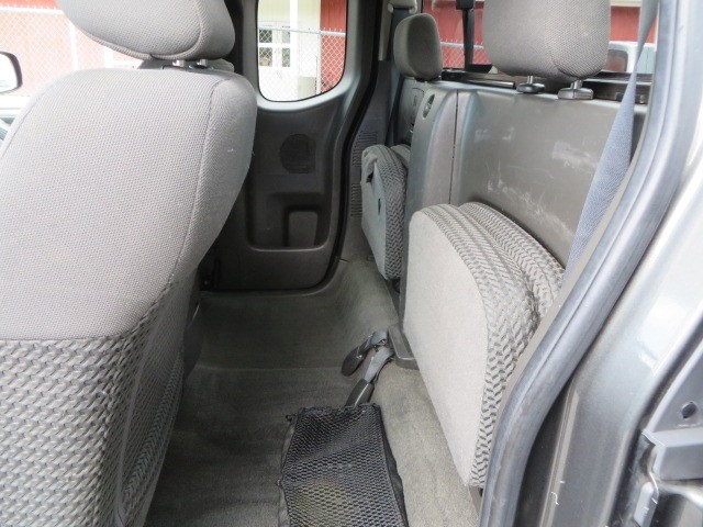 NISSAN in great condition 2009 NISSAN FRONTIER KING CAB SE