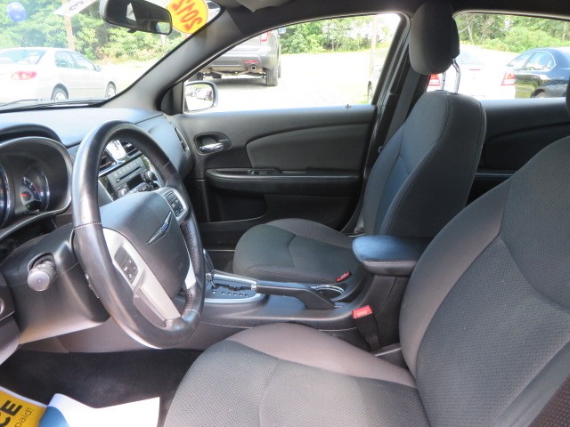 lowest $13,000 in ROCHESTER 2012 CHRYSLER 200 TOURING