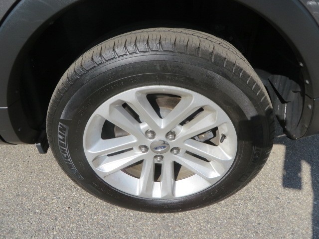 lowest $20,000 in ROCHESTER 2011 FORD EXPLORER XLT